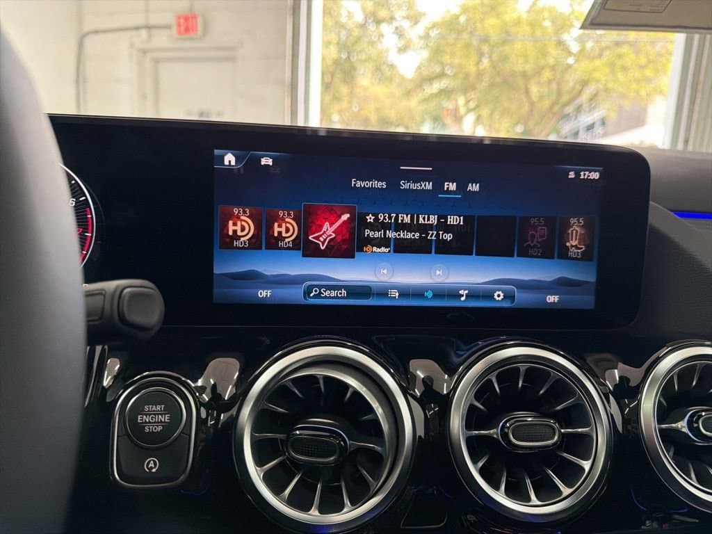 2026 MERCEDES-BENZ GLA - Image 69