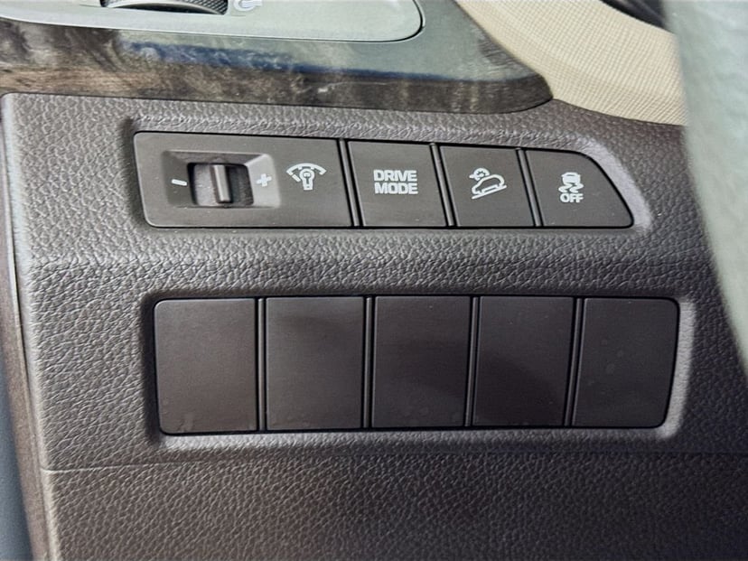 2018 Hyundai Santa Fe Sport - Image 11