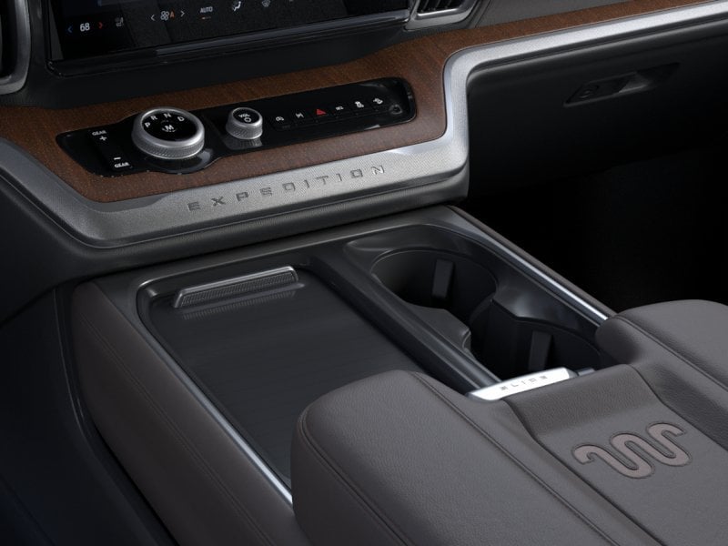 2026 Ford Expedition - Image 28