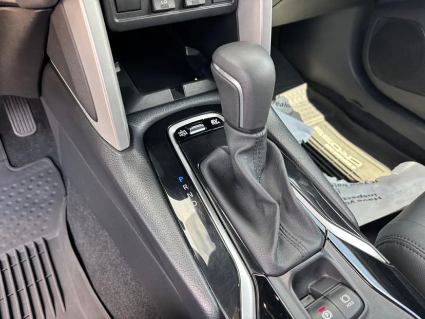 2025 Toyota Corolla Cross - Image 18