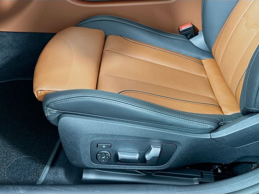 2026 BMW 8 Series - Image 21