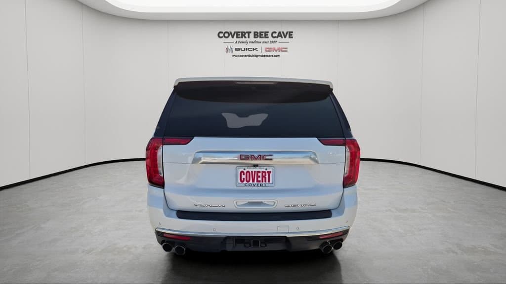 2022 GMC Yukon - Image 8