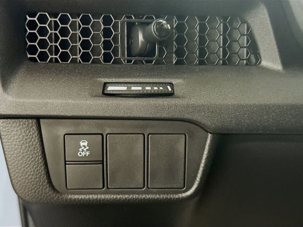 2025 HONDA CR-V - Image 38