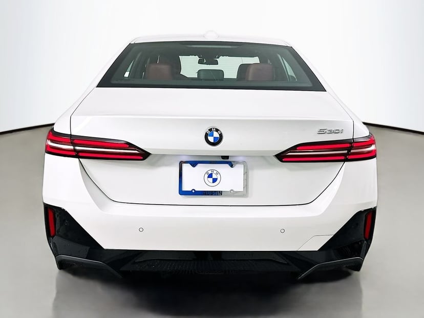 2025 BMW 5 Series - Image 6