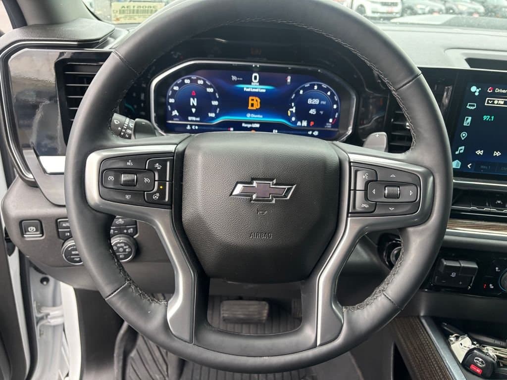 2025 Chevrolet Silverado 1500 - Image 14