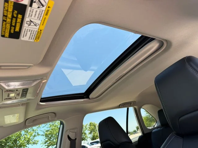 2022 Toyota RAV4 - Image 28