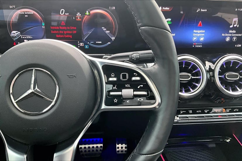 2023 Mercedes-Benz EQB 350 - Image 24