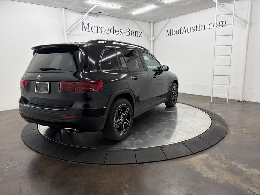 2026 Mercedes-Benz GLB - Image 7