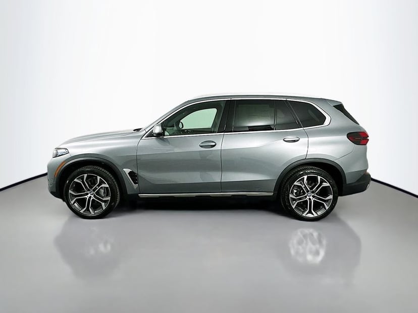 2026 BMW X5 - Image 8