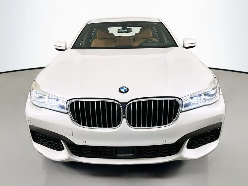 2019 BMW 7 Series - Image 2