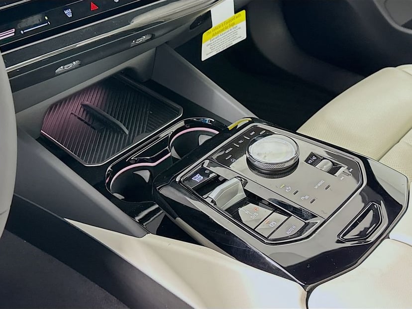 2026 BMW 5 Series - Image 15