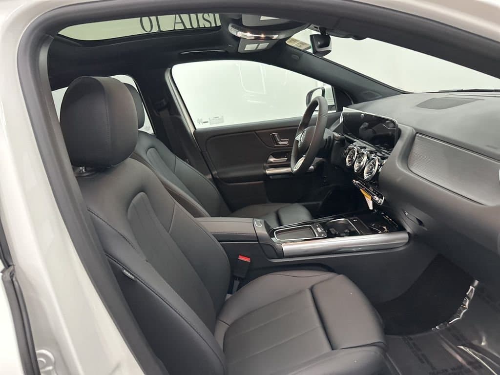 2026 MERCEDES-BENZ GLA - Image 29