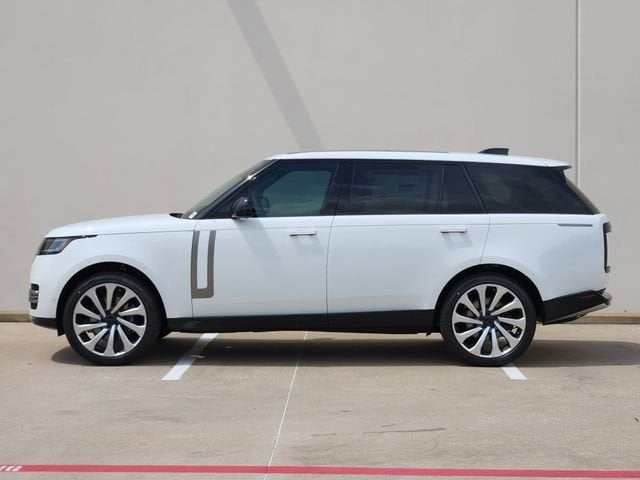 2026 Land Rover Range Rover - Image 4
