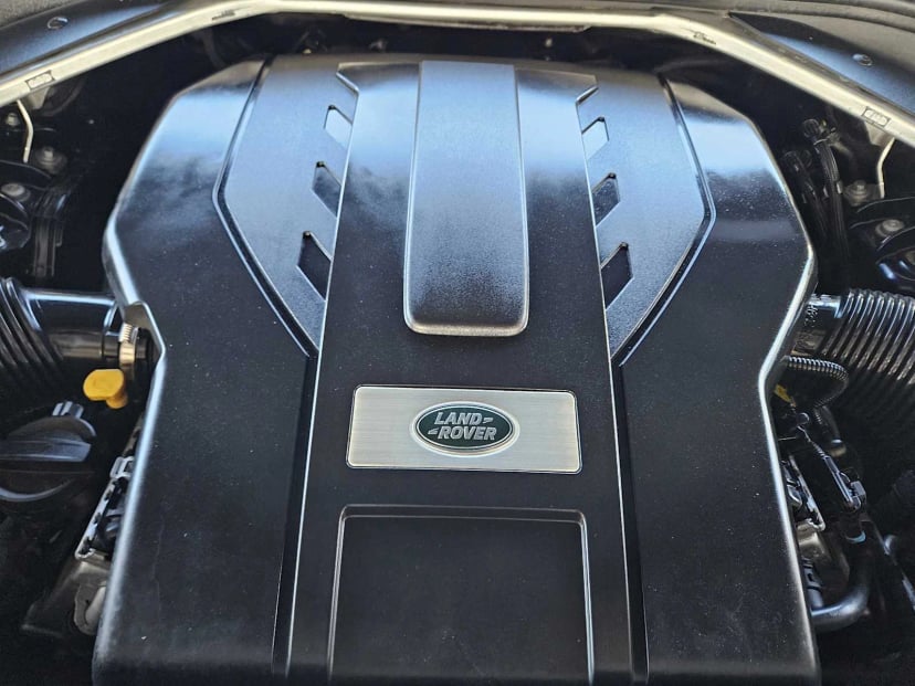 2023 Land Rover Range Rover - Image 32