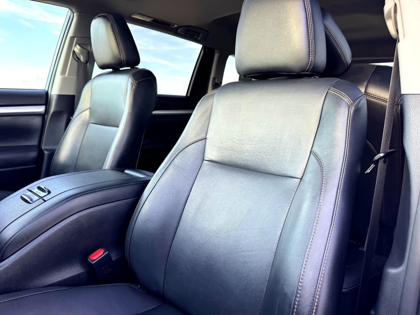 2019 Toyota Highlander - Image 13