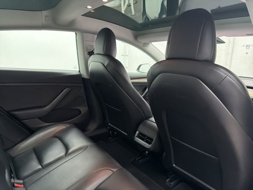 2022 Tesla Model 3 - Image 20