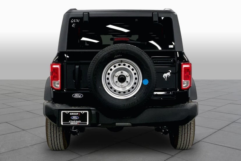 2026 Ford Bronco - Image 4