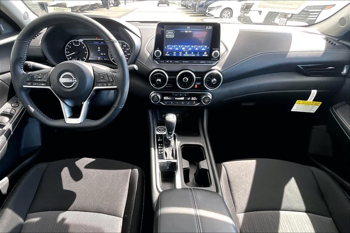 2025 Nissan Sentra - Image 15