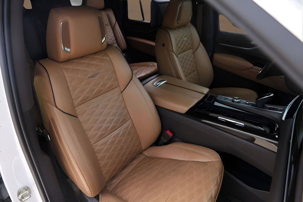 2021 Cadillac Escalade - Image 34