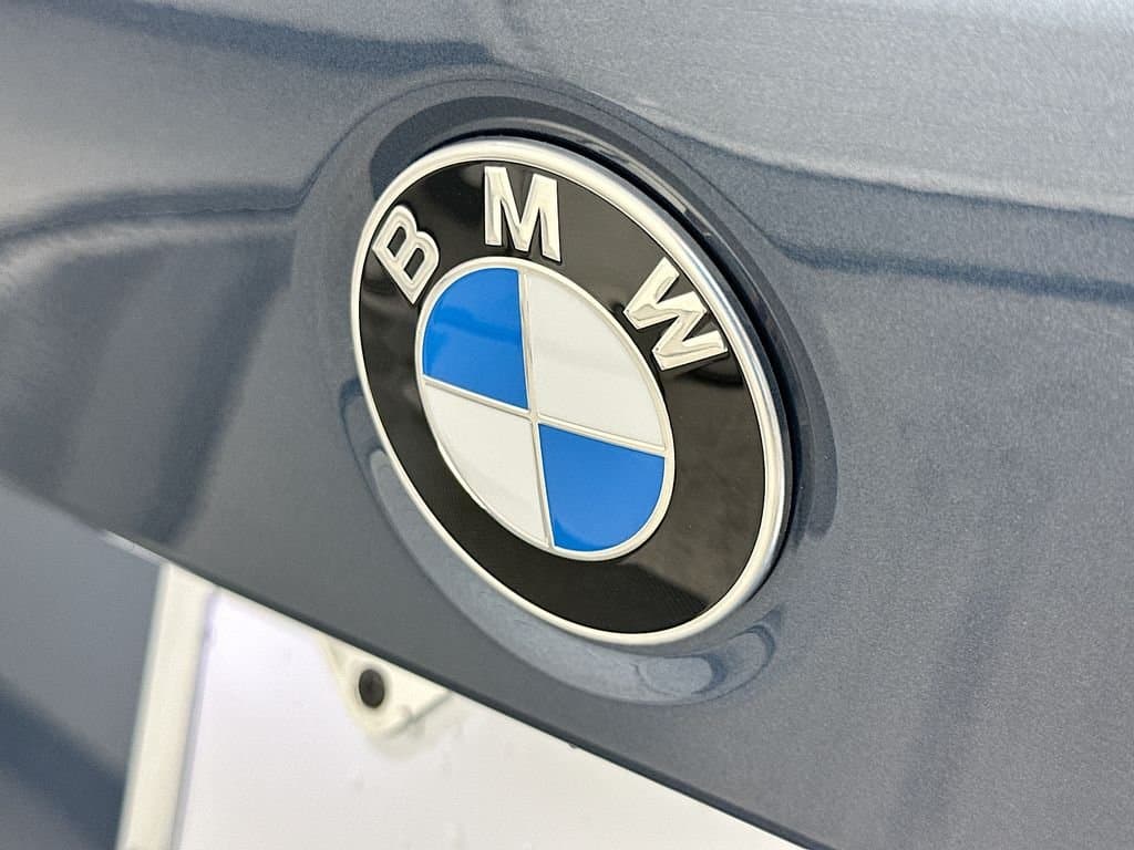 2026 BMW 3 Series - Image 22