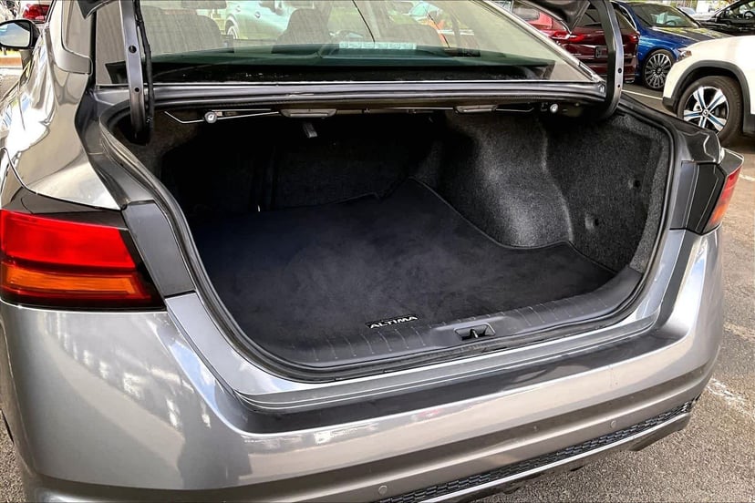 2023 Nissan Altima - Image 37