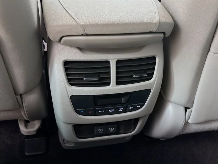 2017 Acura MDX - Image 30
