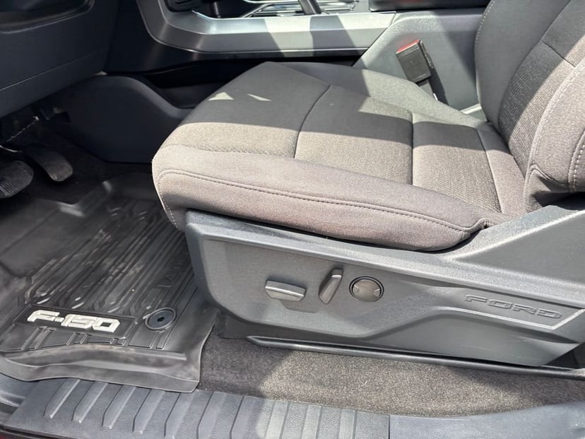 2025 Ford F-150 - Image 24
