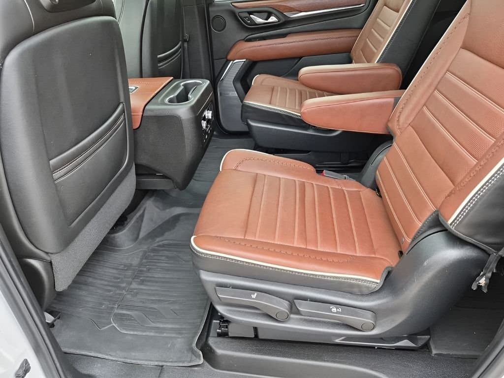 2023 GMC Yukon XL - Image 20