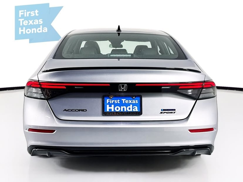 2026 Honda Accord Hybrid - Image 7