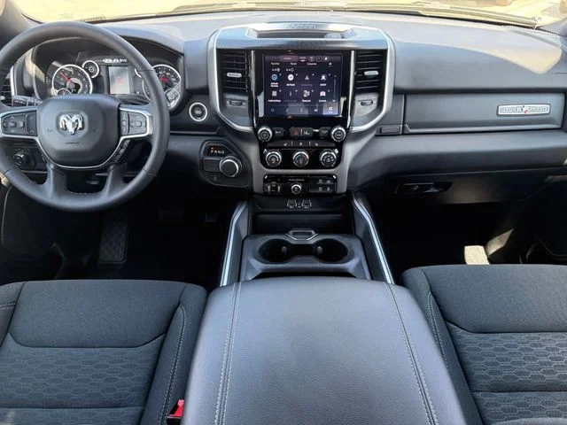 2025 Ram 1500 - Image 21