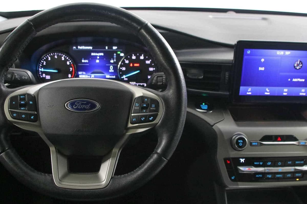 2021 Ford Explorer - Image 15