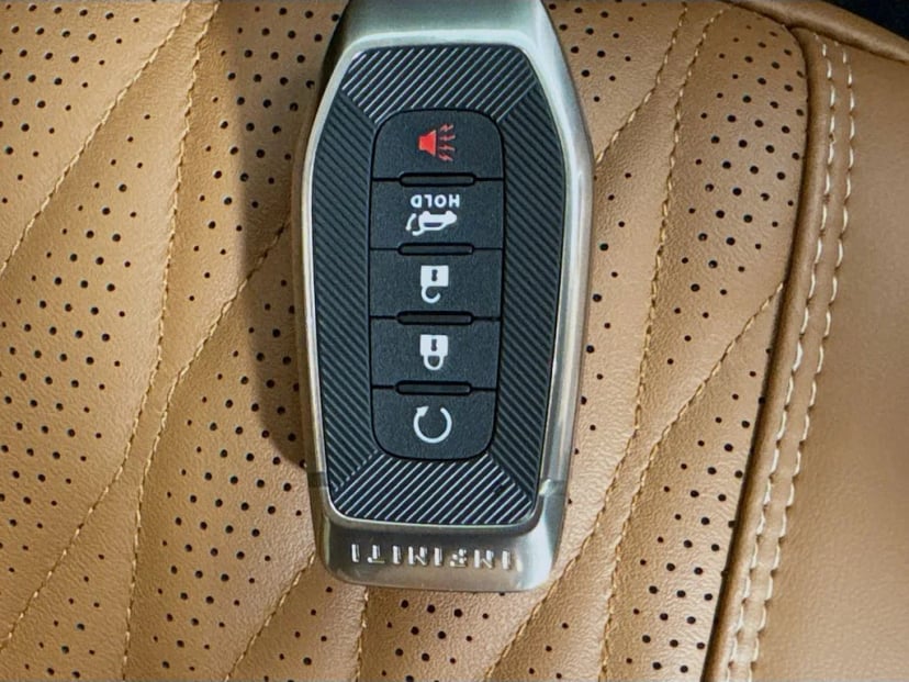 2027 INFINITI QX60 - Image 38