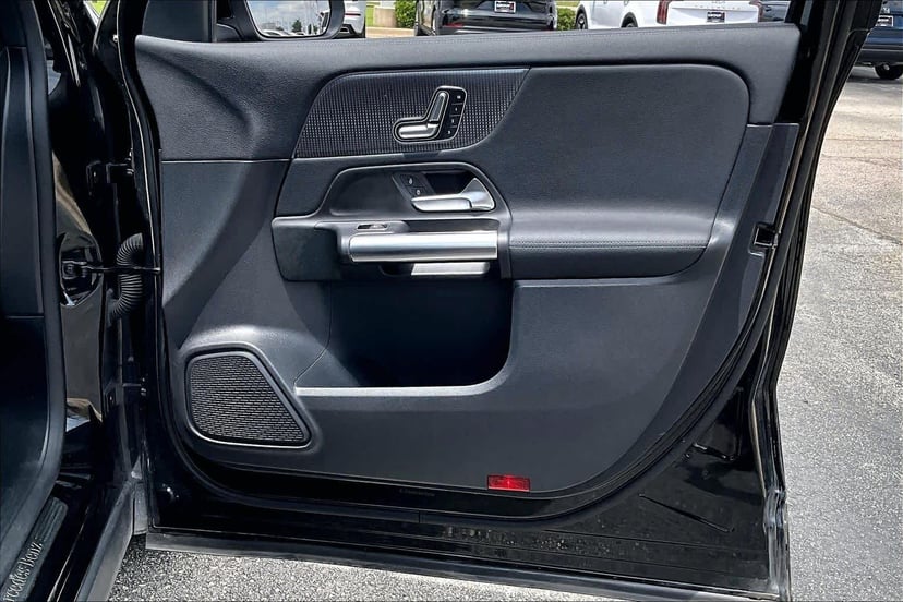 2023 Mercedes-Benz GLA 250 - Image 23