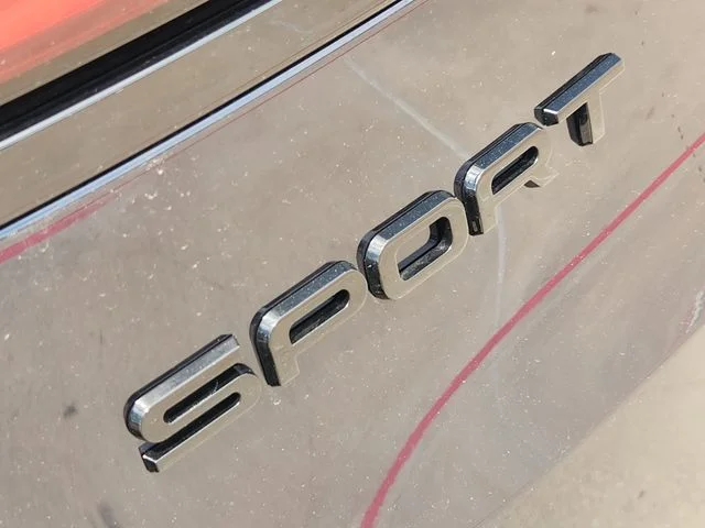 2026 Land Rover Range Rover Sport - Image 12