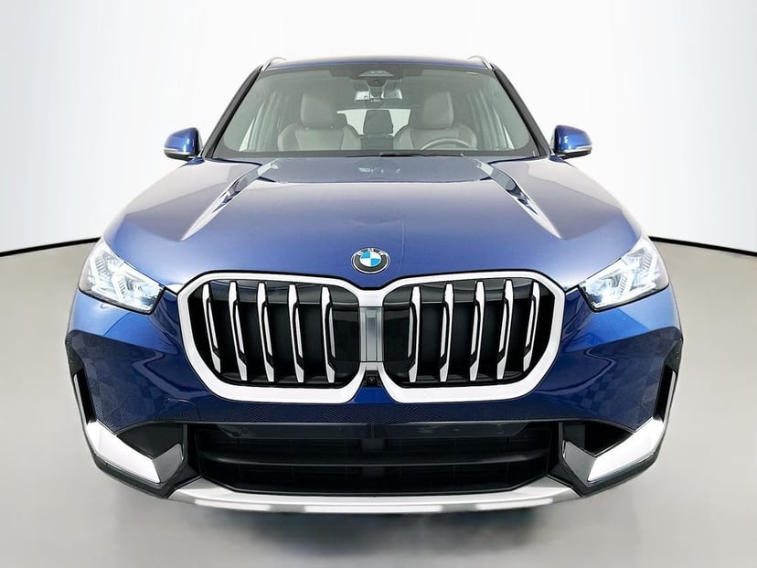 2025 BMW X1 - Image 2