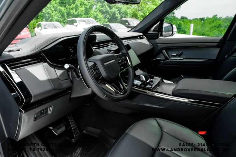 2026 Land Rover Range Rover Sport - Image 2