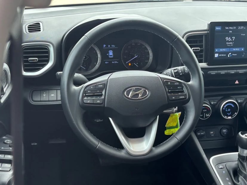 2021 Hyundai Venue - Image 29