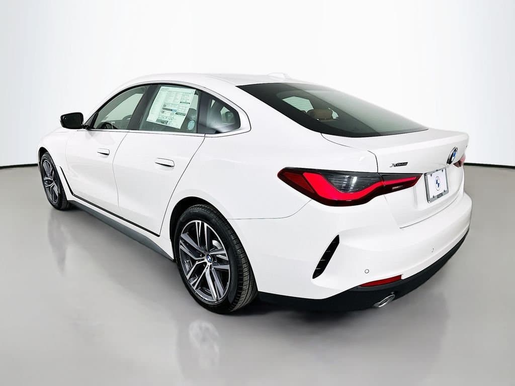 2026 BMW 4 Series - Image 7