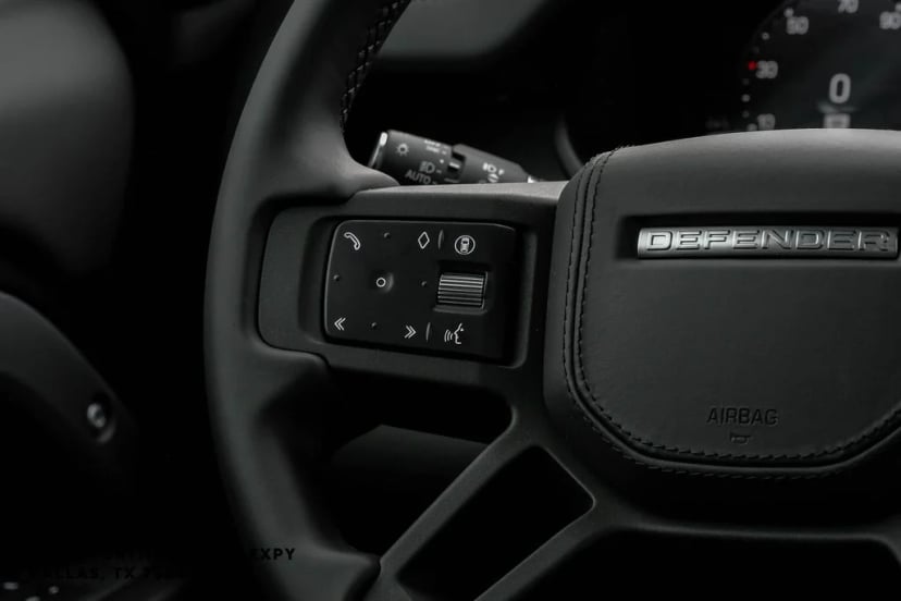 2026 Land Rover Defender 110 - Image 18