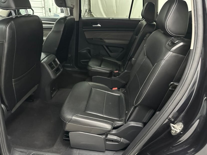 2022 Volkswagen Atlas - Image 17
