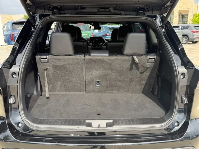 2025 Toyota Highlander - Image 26