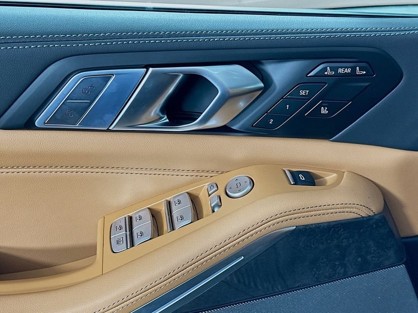2026 BMW X7 - Image 20