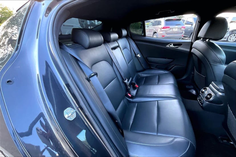2020 Kia Stinger - Image 19