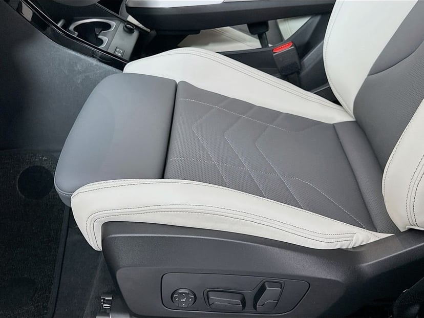 2026 BMW X1 - Image 21