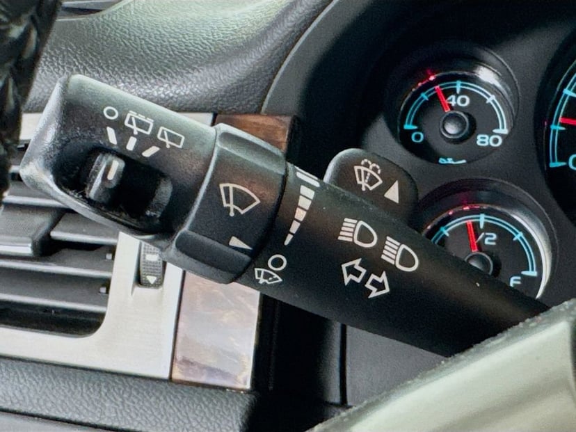 2012 GMC Yukon - Image 13