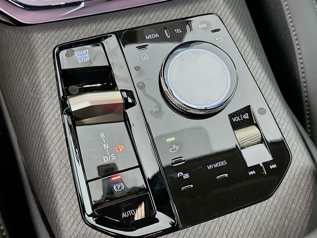 2025 BMW X3 - Image 15