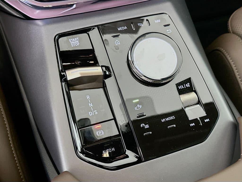 2025 BMW X3 - Image 15