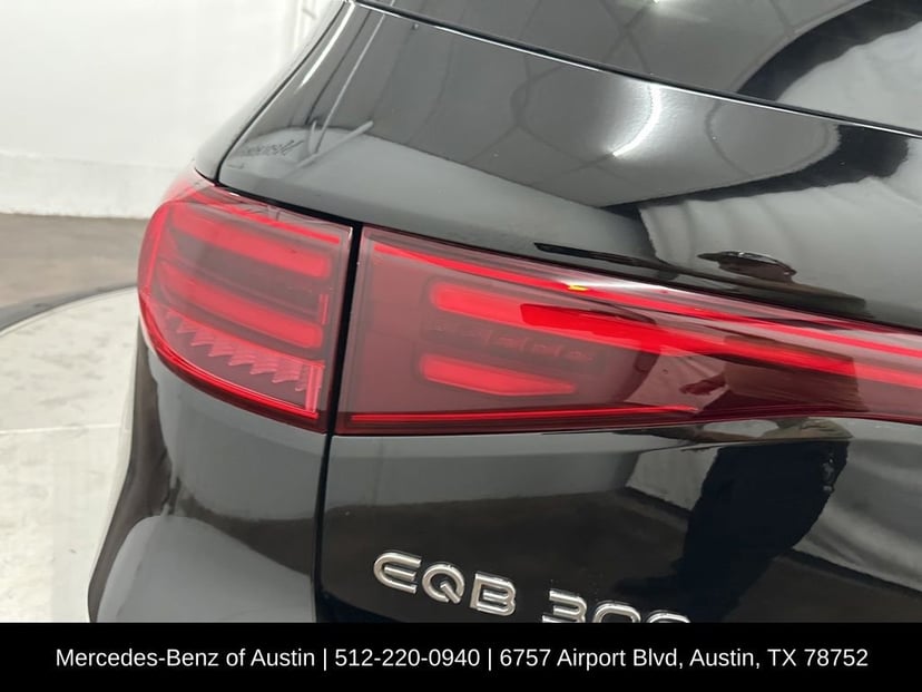2024 Mercedes-Benz EQB - Image 12