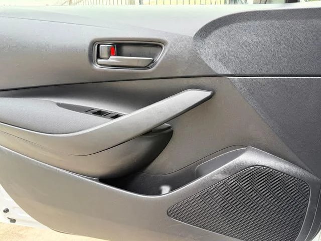 2025 Toyota COROLLA HYBRID - Image 22
