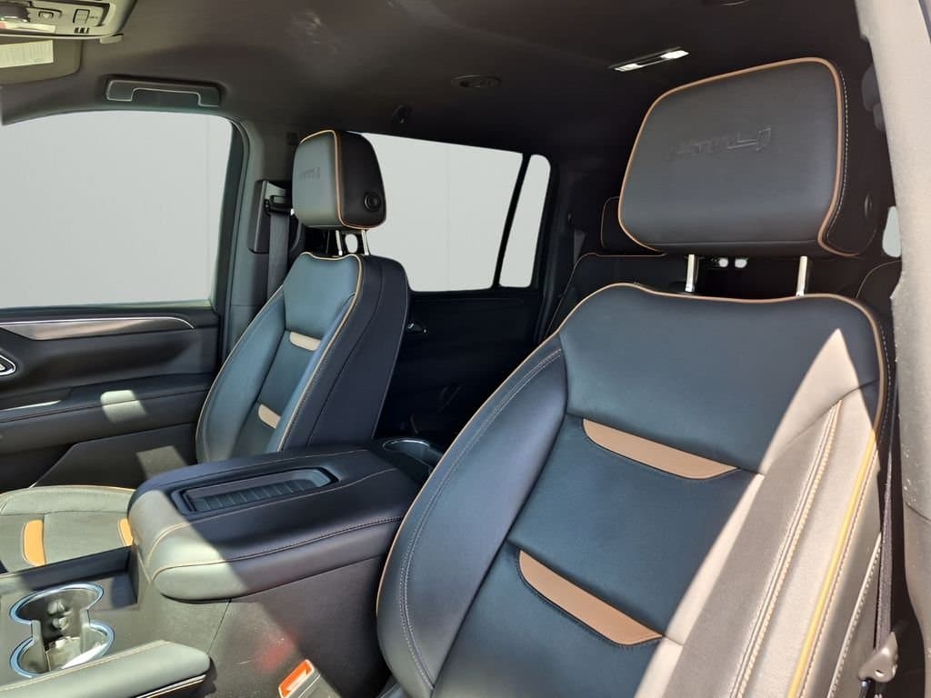 2022 GMC Yukon XL - Image 31